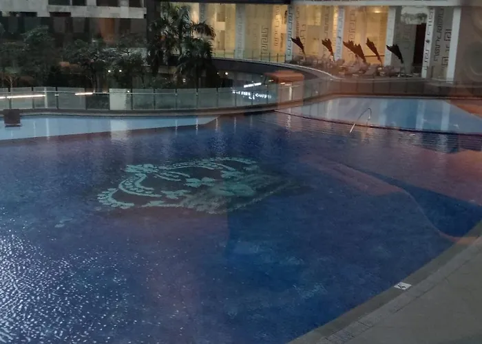 Hotel Knightsbridge Residences With Free Pool, Sauna, Fast Wifi, Gym And Kitchen