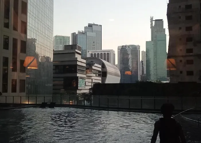 Hotel Knightsbridge Residences With Free Pool, Sauna, Fast Wifi, Gym And Kitchen Manille