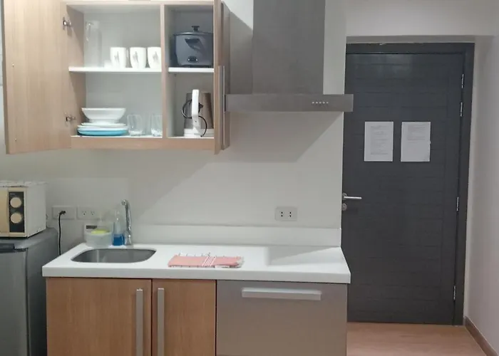 Hotel Knightsbridge Residences With Free Pool, Sauna, Fast Wifi, Gym And Kitchen 5*