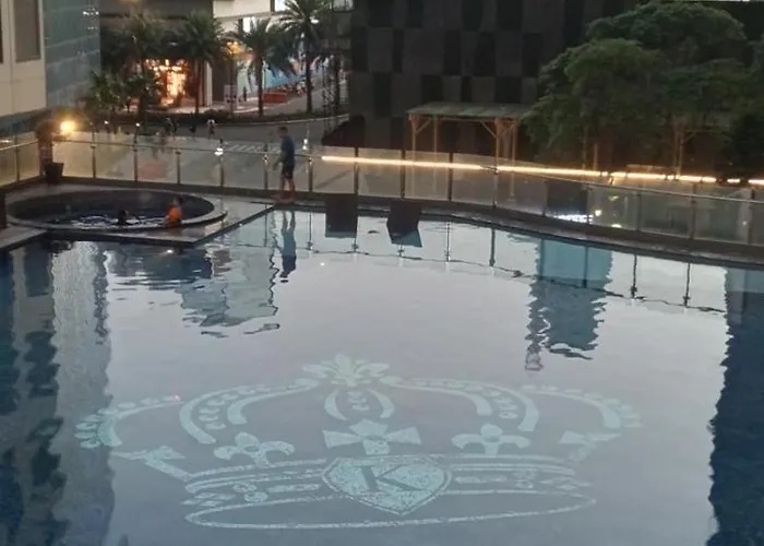 Hotel Knightsbridge Residences With Free Pool, Sauna, Fast Wifi, Gym And Kitchen Manille